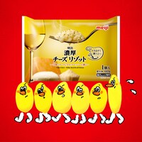 RISOTTO'Sと「明治濃厚チーズリゾット」のパッケージ。