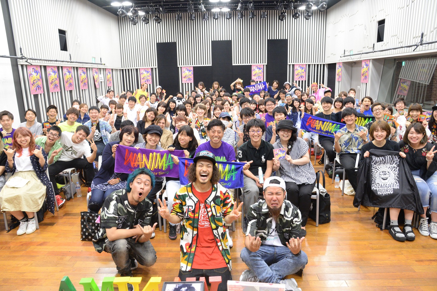 「WANIMAのオールナイトニッポン0」公開収録の様子。