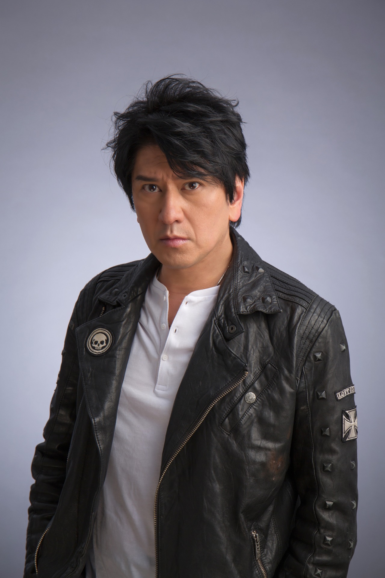 川崎麻世