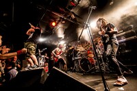 マキシマム ザ ホルモン（Photo by Takahiro Saito）