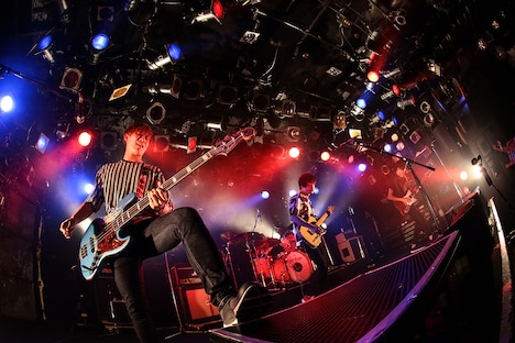Bentham「雨降ってG高まるツアー ～We are the TYPHOON～」東京・渋谷CLUB QUATTRO公演の様子。（写真提供：ポニーキャニオン）