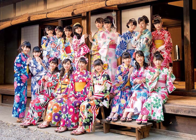 ふわふわが浴衣姿で踊る 甘酸っぱい夏の恋歌った青春ソングmv 音楽ナタリー