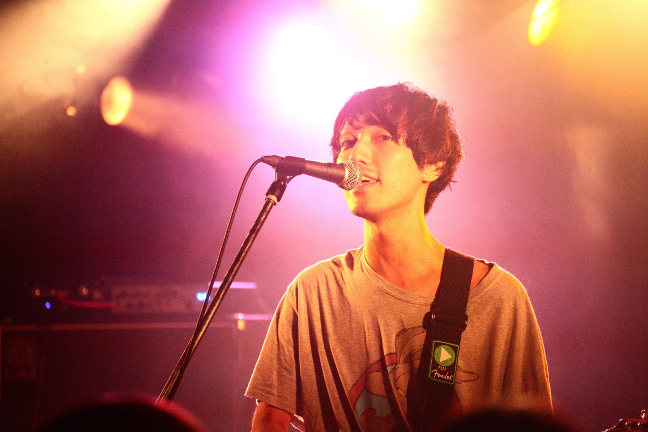 橋本薫（Vo, G）（撮影：むらかみみさき）