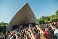 「ONION ROCK FESTIVAL -CHIBA DE CARNIVAL 2017-」初日公演の様子。（Photo by manaty）