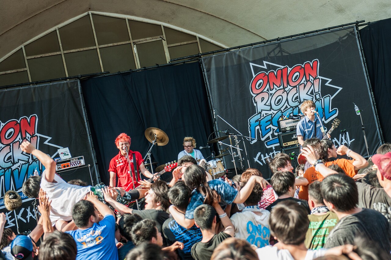 HOTSQUALL“超ギタ全乗せ”熱狂の「ONION ROCK FES」終宴