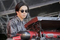 ceroの荒内佑（Key）。