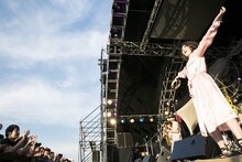 EGO-WRAPPIN'のライブの様子。