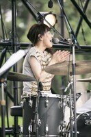 キセルのサポートドラマーを務めた北山ゆう子。