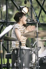 キセルのサポートドラマーを務めた北山ゆう子。