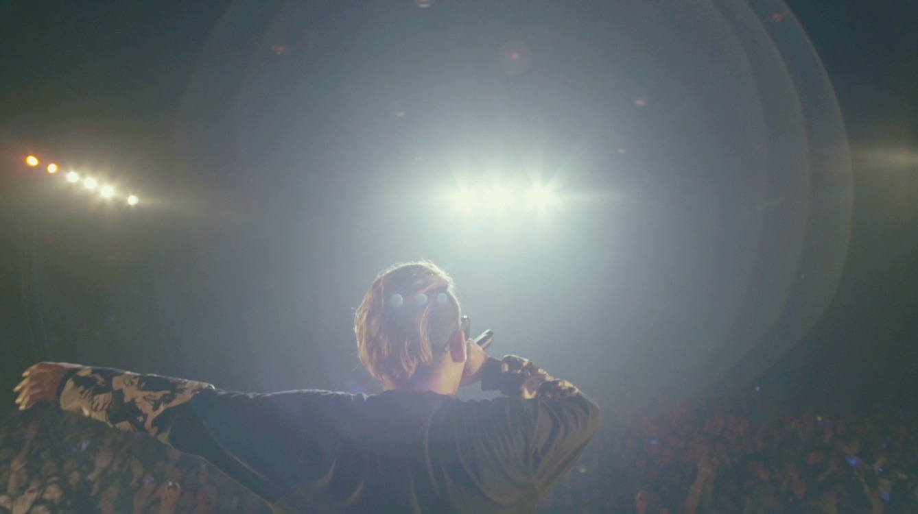 清水翔太「Tokyo」ミュージックビデオのワンシーン。