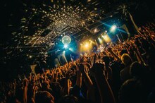 「BACK-ON 15th Anniversary Live -Ultimate Thanks-」の様子。（撮影：​木場ヨシヒト）