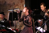 「~AZU 10th Anniversary PREMIUM LIVE~ AZUDECHANeeL FINAL」の様子。(写真提供:アリオラジャパン)