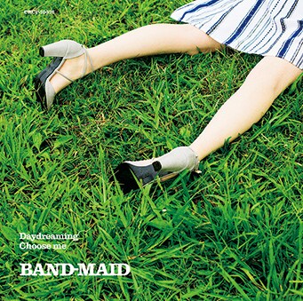 BAND-MAID「Daydreaming / Choose me」初回限定盤ジャケット