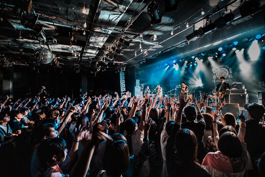 「Brian the Sun TOUR 2017『パトスとエートス』」東京・LIQUIDROOM公演の様子。（写真提供：EPICレコードジャパン）