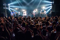 ビッケブランカ with BRADIO（撮影：星野健太）