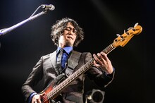 酒井亮輔（B / BRADIO）（撮影：星野健太）