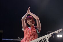 にしのえみ（Key, Cho / ビッケブランカバンド）（撮影：星野健太）
