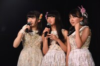 神岡実希の“神おこ”ぶりに引く鉄戸美桜、吉田万葉、井上姫月（左から）。