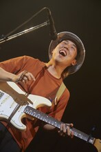 安部勇磨（Vo, G / never young beach）（撮影：村井香）