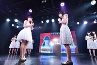 戸羽望実（右）にダメ出しする神岡実希（右）。