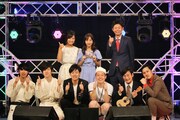 「板野友美『#いいね!』発売記念!みんなで#いいね! powered by ビデオパス」出演者(写真提供:キングレコード)
