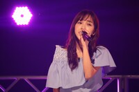 板野友美（写真提供：キングレコード）