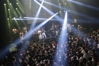 アンコールでのセッションの様子。（撮影：ハヤシサトル）