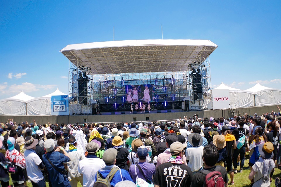 「阿蘇ロックフェスティバル2017」会場の様子。（写真提供：阿蘇ロックフェスティバル）