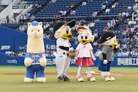 左からパカくん、マーくん、リーンちゃん、ズーちゃん。