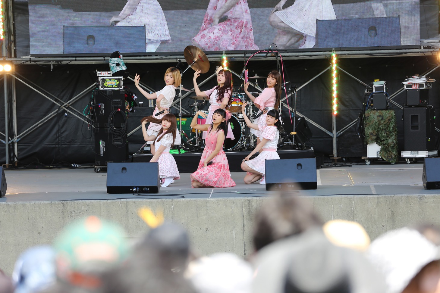 古川未鈴 with 妄想キャリブレーション（写真提供：阿蘇ロックフェスティバル）