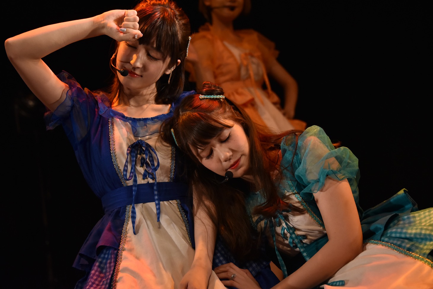 清咲乃（左）と清優華（右）。