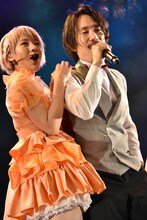 清亜美（左）と清竜人（右）。