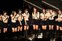 東京・AKB48劇場にて行われた「AKB48 49thシングル選抜総選挙」速報発表でのHKT48メンバー。(c)AKS