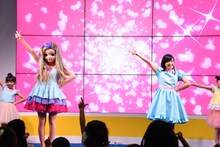 左からつばさちゃん、山出愛子。