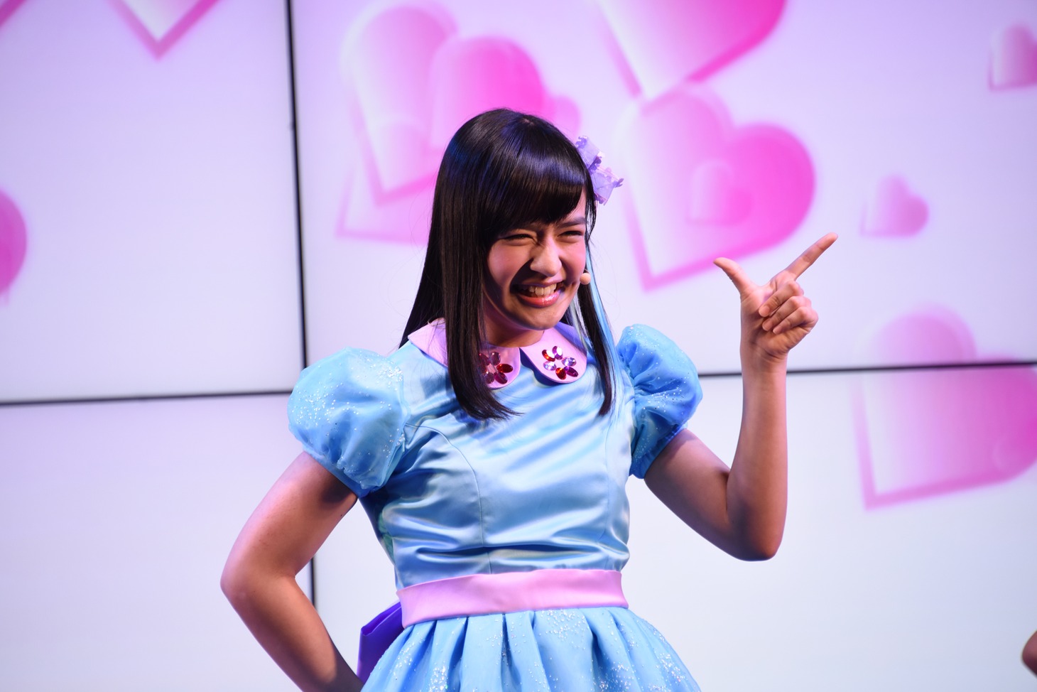 山出愛子