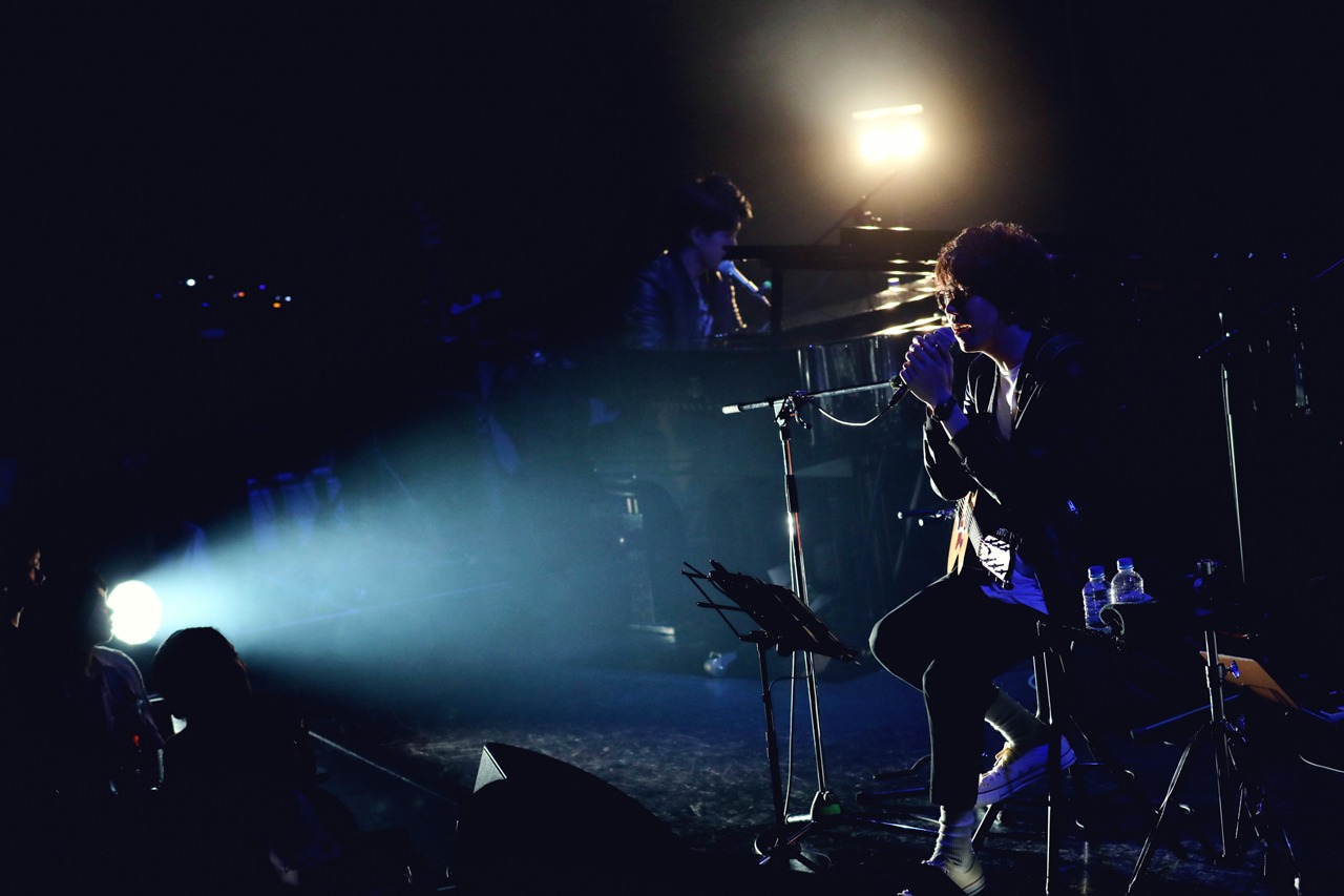 sumika［camp session］「sumika［camp session］Live Journey 2017 -Ensemble-」東京・Billboard Live TOKYO公演の様子。（撮影：後藤壮太郎）