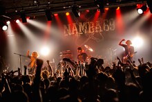 NAMBA69「HEROES TOUR 2017」最終公演の様子。（Photo by Takashi "TAKA" Konuma）