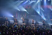 たこやきレインボーのライブの様子。