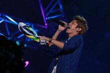 KEIGO（Vo / FLOW）（写真提供：アミューズ）