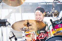 FUJI（Dr, Cho）（撮影：瀧本 JON... 行秀）