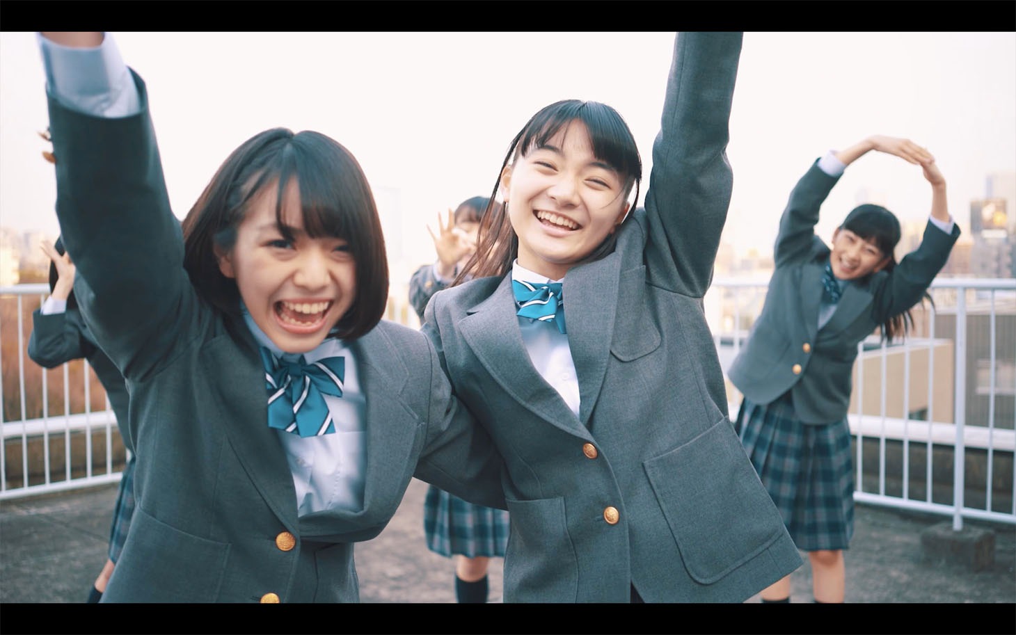 ロッカジャポニカ「タンバリン、凛々」MVのワンシーン。