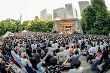 「GLIM SPANKY 野音ライブ 2017」日比谷野外大音楽堂公演の様子。（Photo by HAJIME KAMIIISAKA）