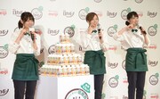 左から西野七瀬、白石麻衣、高山一実。