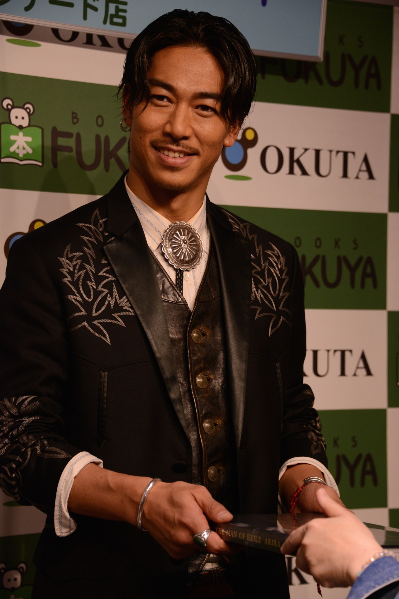 EXILE AKIRA