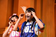 左から小泉遥香、辻野かなみ。