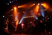 MONKEY MAJIK「MONKEY MAJIK JAPAN TOUR 2017 -LIVE HOUSE 原点回帰-」東京・WWW X公演の様子。（撮影：武裕康）