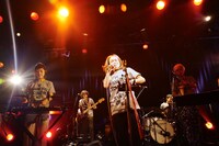 アンコールの様子。（撮影：岩澤高雄）