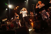 アンコールの様子。（撮影：岩澤高雄）