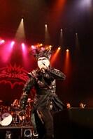 デーモン閣下「DEMON'S ROCK“EXISTENCE”TOUR, DC19」東京・Zepp Tokyo公演の様子。（写真提供：アリオラジャパン）