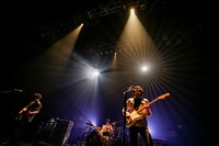 UNISON SQUARE GARDEN（Photo by Viola Kam [V'z Twinkle]）